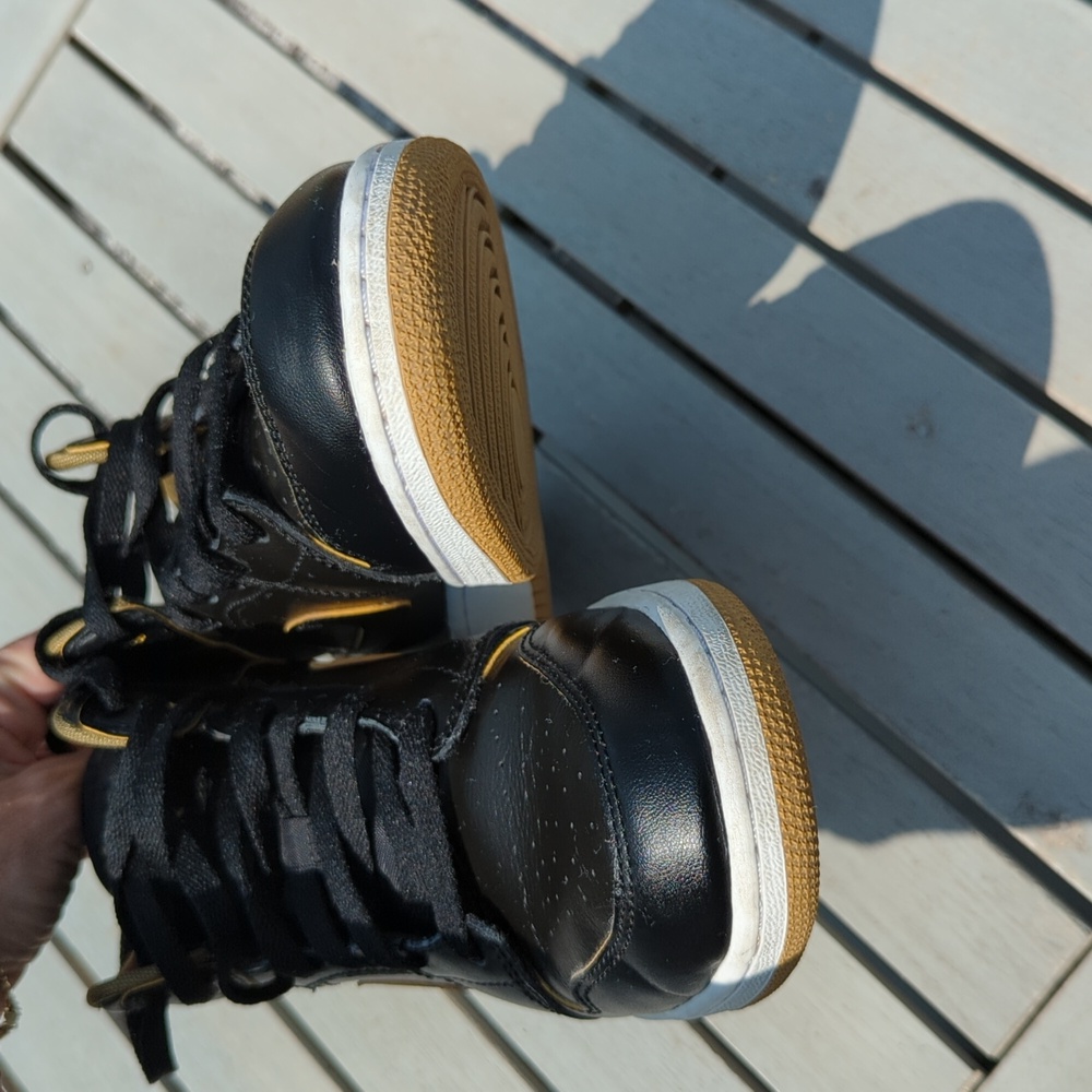 Nike Jordan Retro 1 5.5Y/7W - Picture 8 of 11